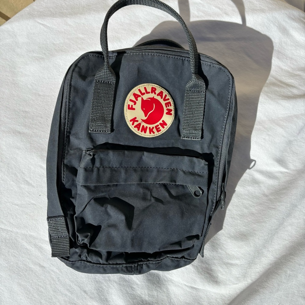 Fjallraven Kanken Backpack Small Gray Distressed